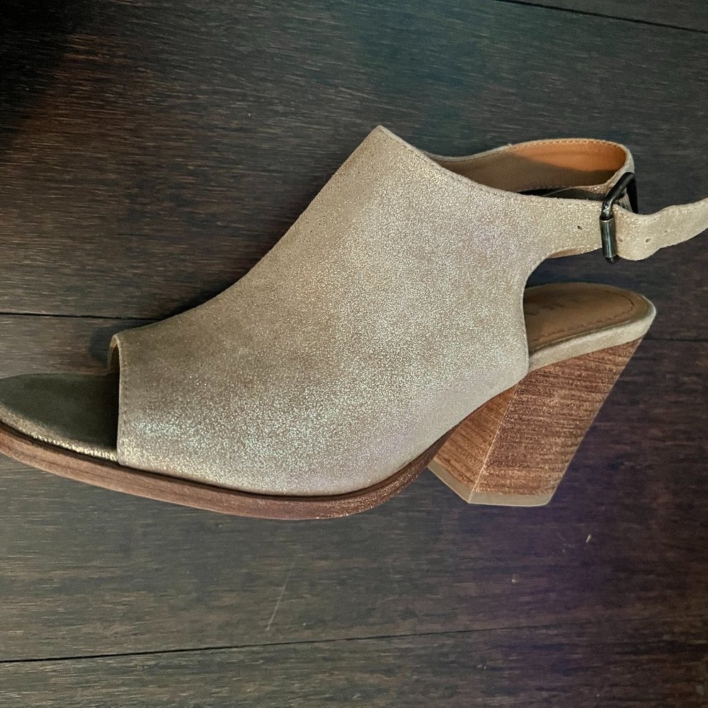 Trask Gold Mules - Picture 3 of 5